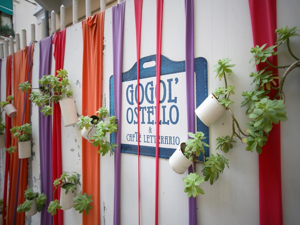 Gogol'ostello & Caffe Letterario * Milán